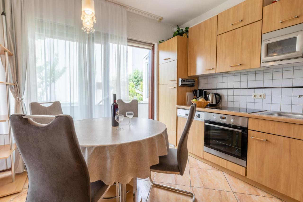 Apartman Lana Baška Exterior foto